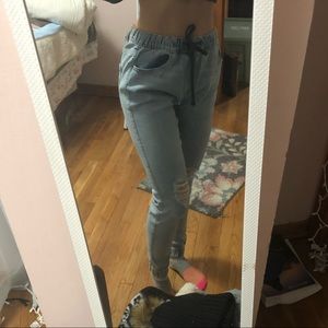 Hollister joggers, never worn.